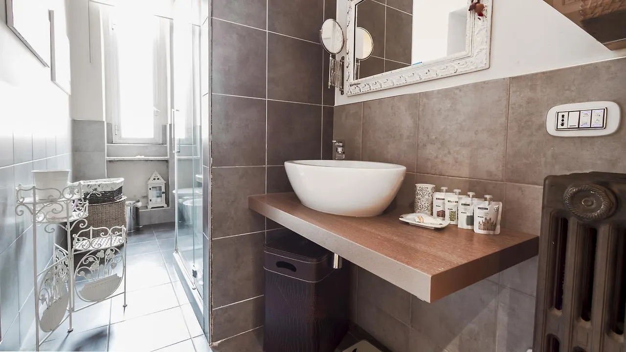 Italianway-Bertacchi Apartment Milan